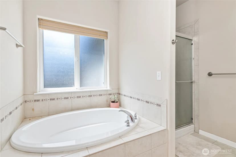 Property photo for 404 Raintree Loop Se, Rainier photo 21