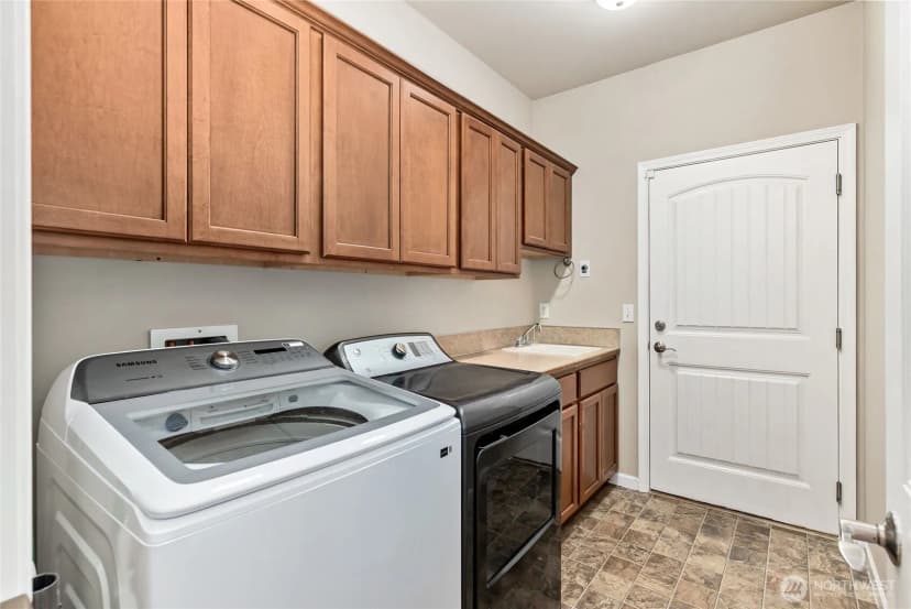 Property photo for 404 Raintree Loop Se, Rainier photo 25