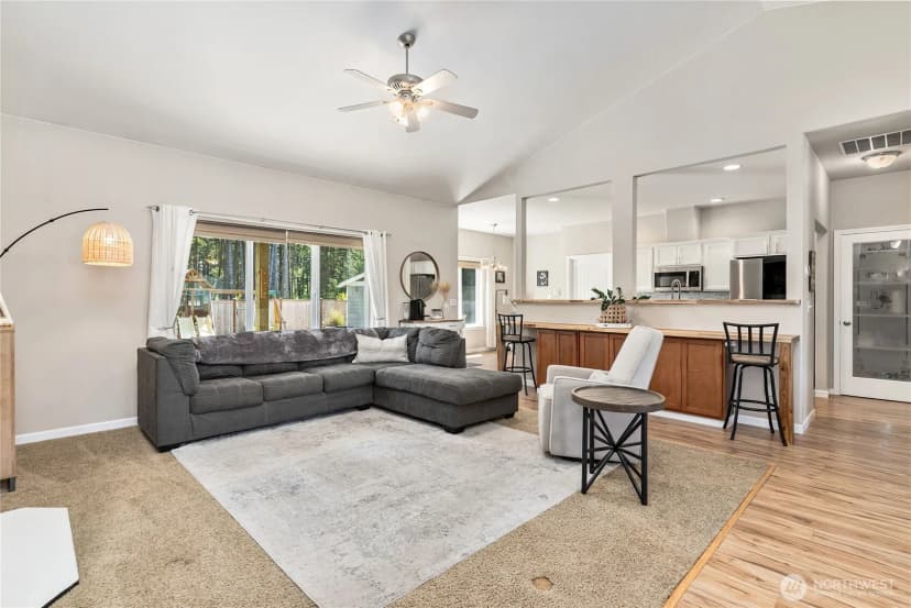 Property photo for 404 Raintree Loop Se, Rainier photo 8