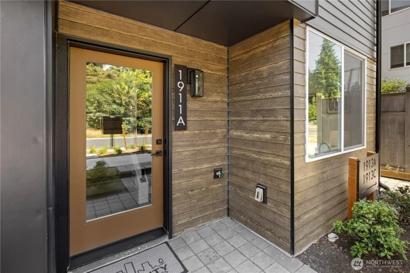 Property photo for 1911 A N 120th Street, Seattle photo 5