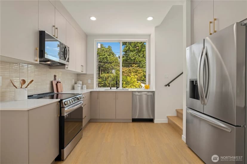 Property photo for 1911 A N 120th Street, Seattle photo 14