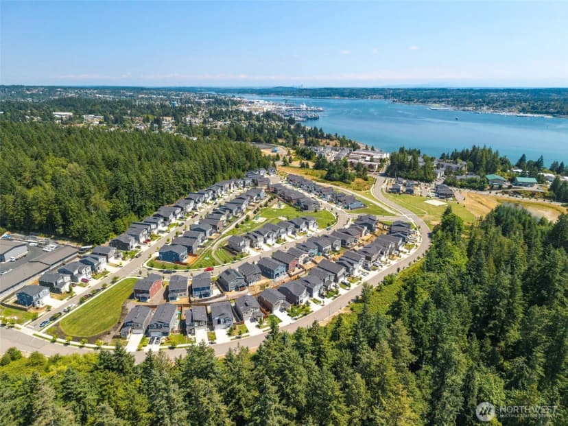 Property photo for 5180 Sinclair Way, Bremerton photo 31