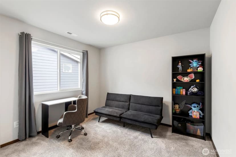 Property photo for 5180 Sinclair Way, Bremerton photo 22