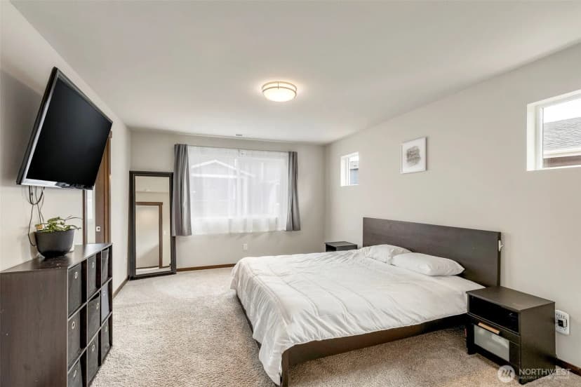 Property photo for 5180 Sinclair Way, Bremerton photo 15
