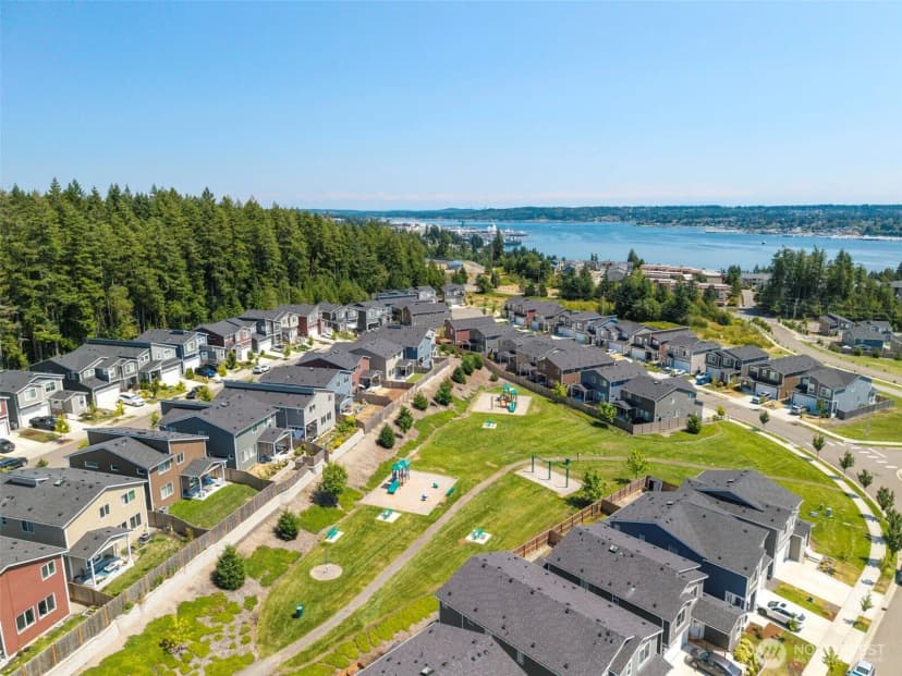 Property photo for 5180 Sinclair Way, Bremerton photo 33