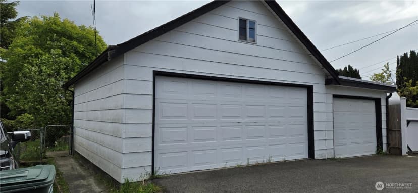 Property photo for 3226 Oakes Avenue, Everett photo 5