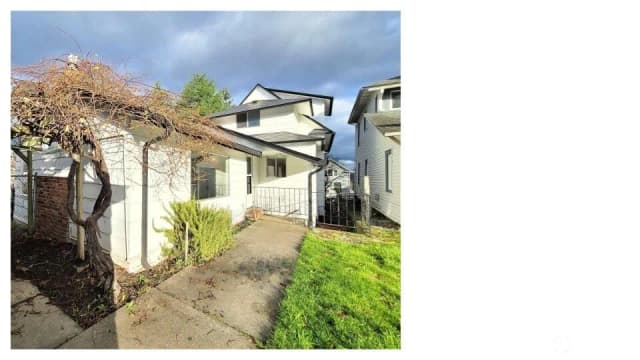 Property photo for 3226 Oakes Avenue, Everett photo 4
