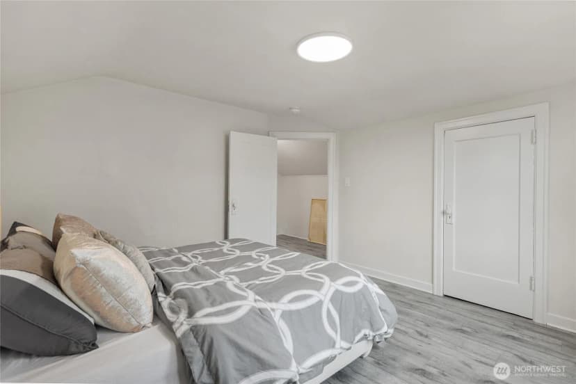 Property photo for 1611 Ne 82nd Street, Seattle photo 25