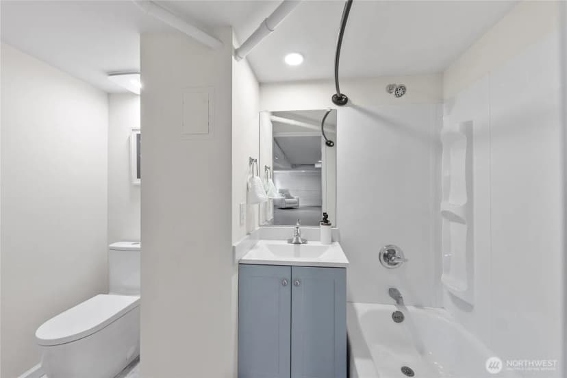 Property photo for 1611 Ne 82nd Street, Seattle photo 27