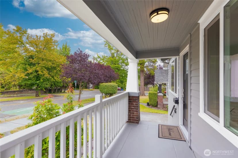 Property photo for 1611 Ne 82nd Street, Seattle photo 5