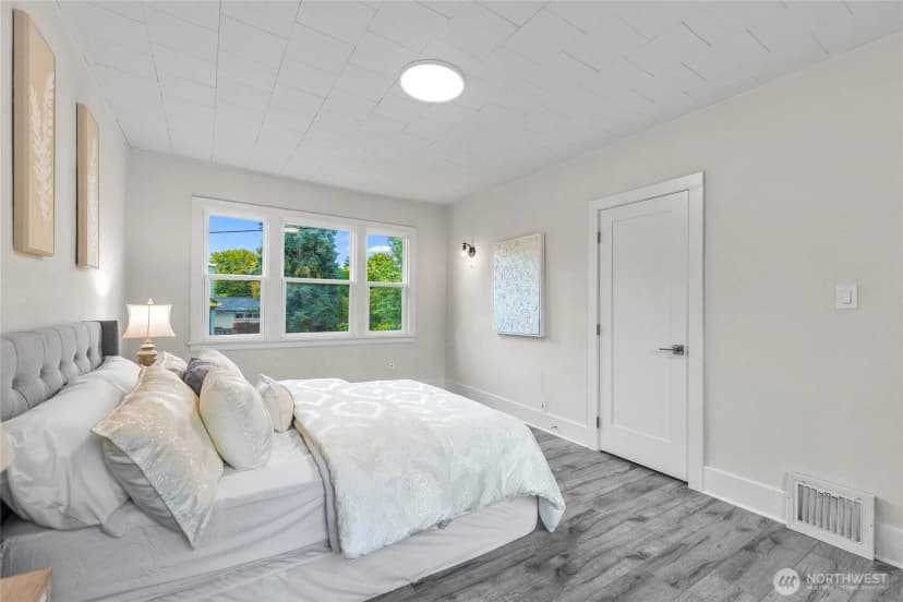 Property photo for 1611 Ne 82nd Street, Seattle photo 20