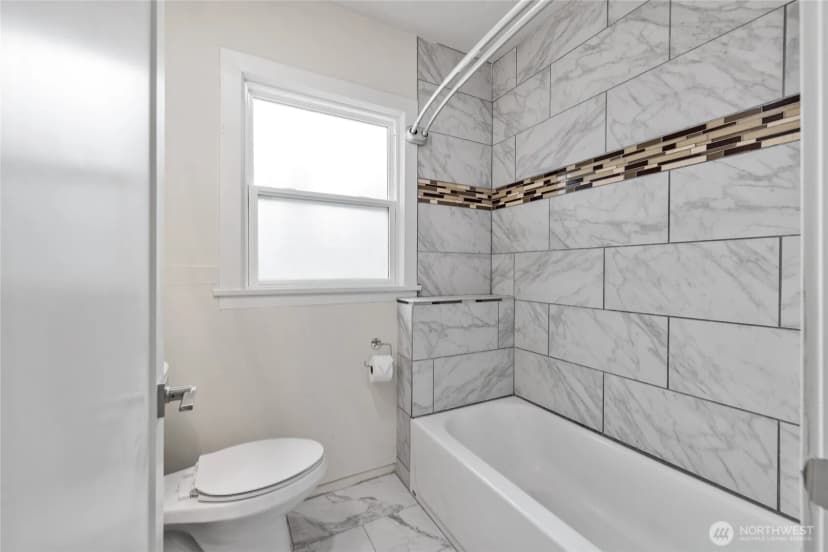 Property photo for 1611 Ne 82nd Street, Seattle photo 22