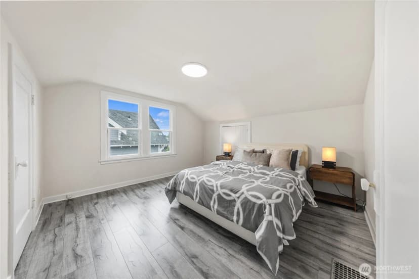 Property photo for 1611 Ne 82nd Street, Seattle photo 24