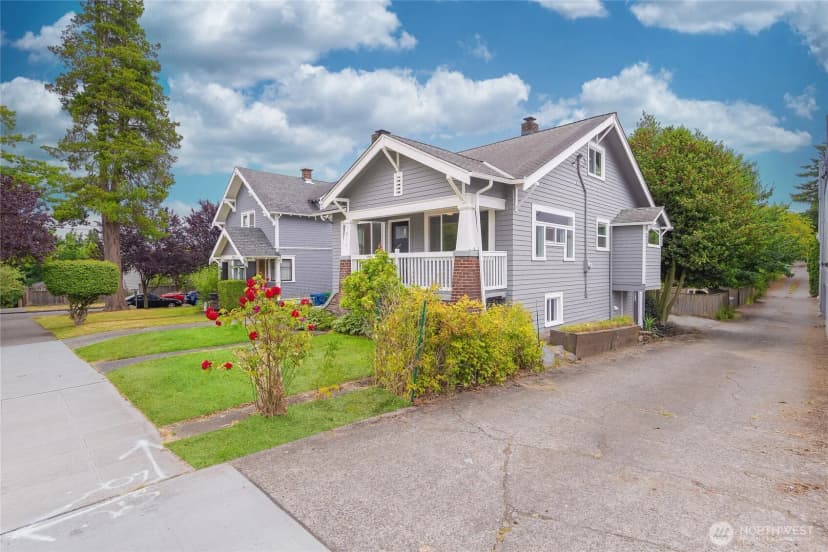 Property photo for 1611 Ne 82nd Street, Seattle photo 4