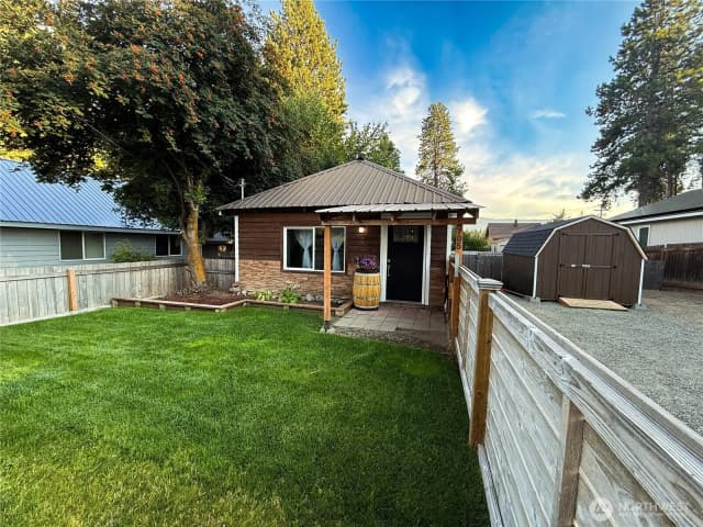 Property photo for 705 W 2nd Street, Cle Elum photo 2