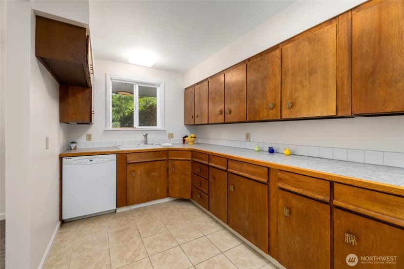 Property photo for 2920 Comanche Drive, Mount Vernon photo 11