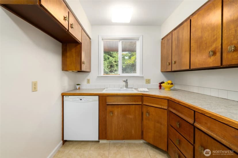 Property photo for 2920 Comanche Drive, Mount Vernon photo 13