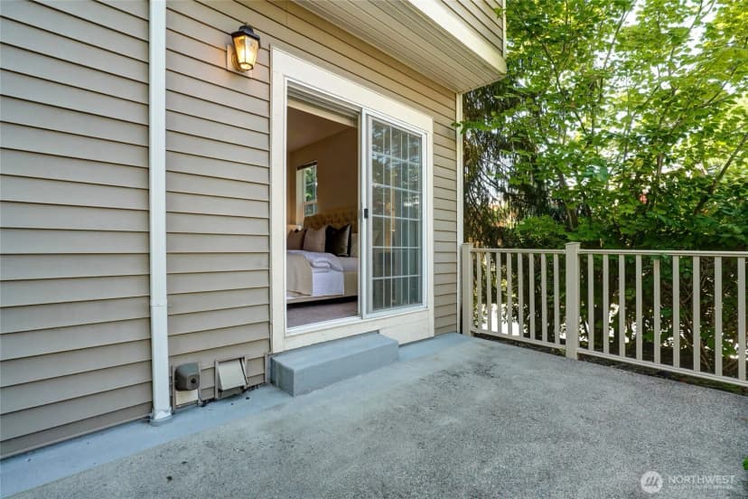 Property photo for 18606 Ne 57th Street, Redmond photo 19