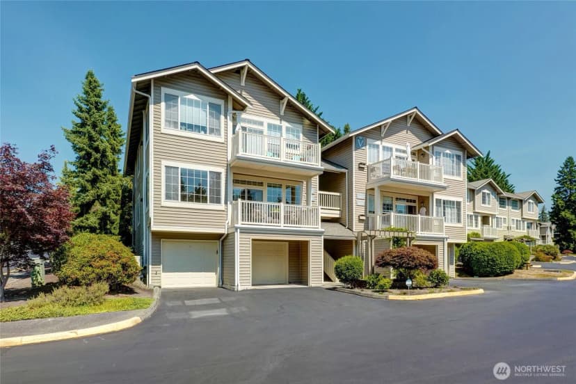 Property photo for 18606 Ne 57th Street, Redmond