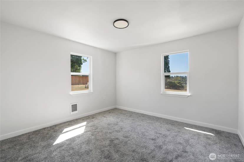 Property photo for 7403 Phillips Road Sw, Lakewood photo 12