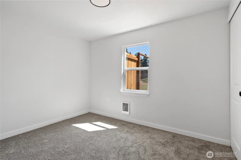 Property photo for 7403 Phillips Road Sw, Lakewood photo 15