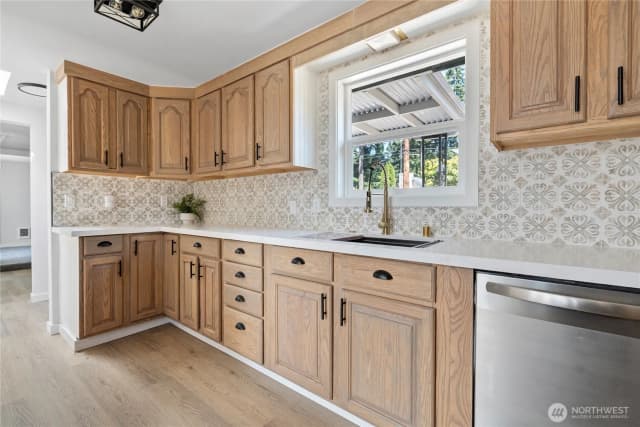 Property photo for 7403 Phillips Road Sw, Lakewood photo 4