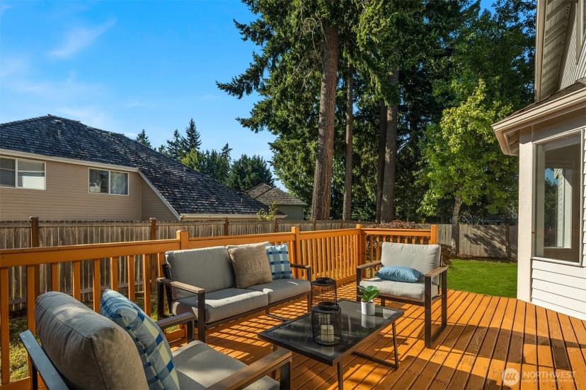 Property photo for 4631 244th Place Se, Issaquah photo 27