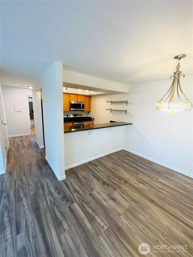 Property photo for 14006 Se 6th #10, Bellevue