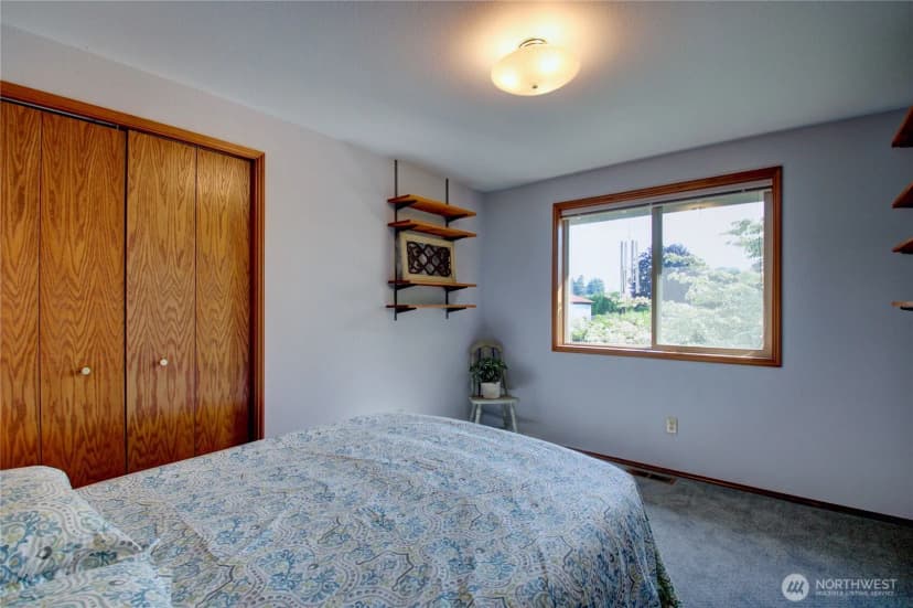 Property photo for 208 Gardner Road, Burlington photo 30