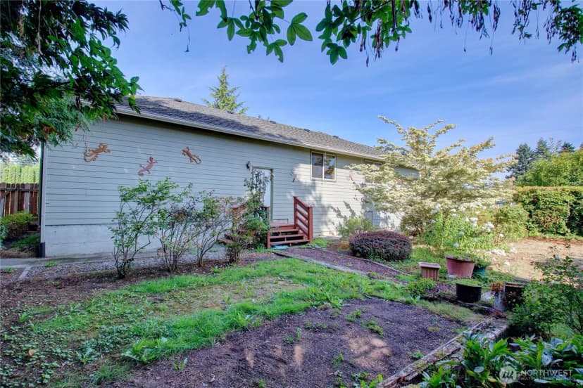 Property photo for 208 Gardner Road, Burlington photo 36