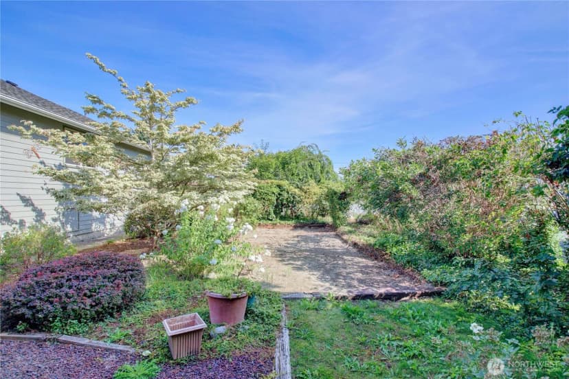 Property photo for 208 Gardner Road, Burlington photo 35