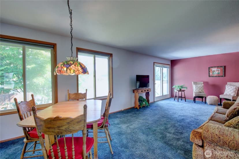 Property photo for 208 Gardner Road, Burlington photo 17