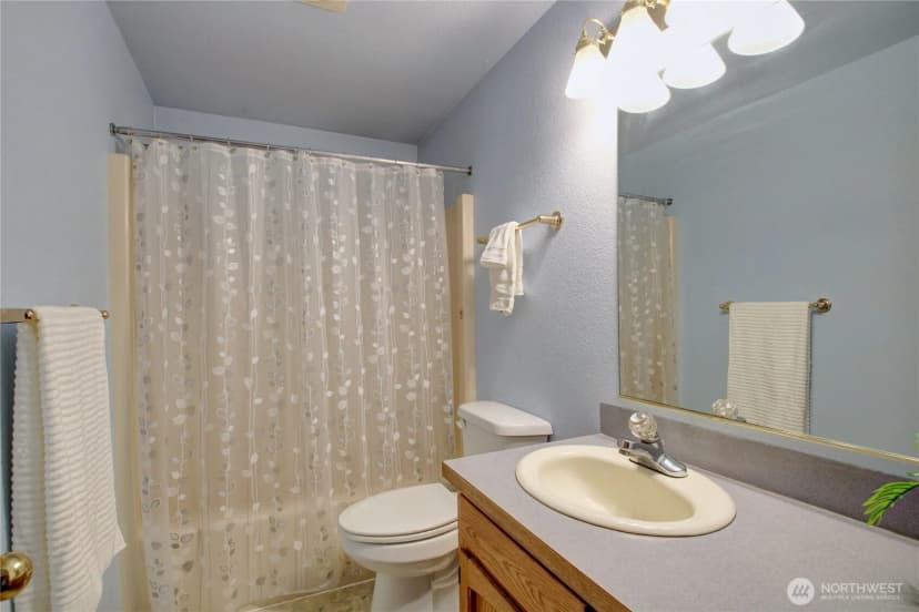 Property photo for 208 Gardner Road, Burlington photo 31