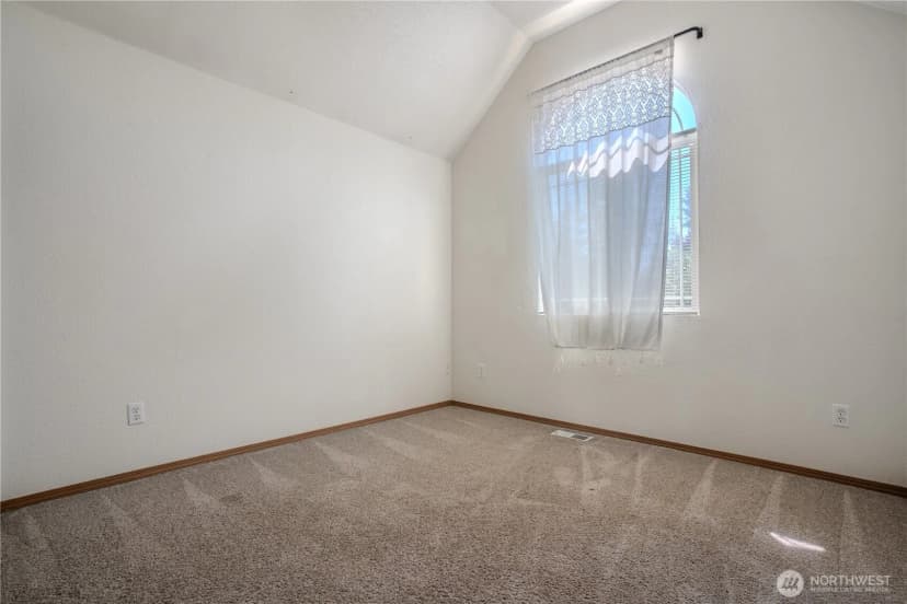 Property photo for 8626 Christa Drive Ne, Lacey photo 21