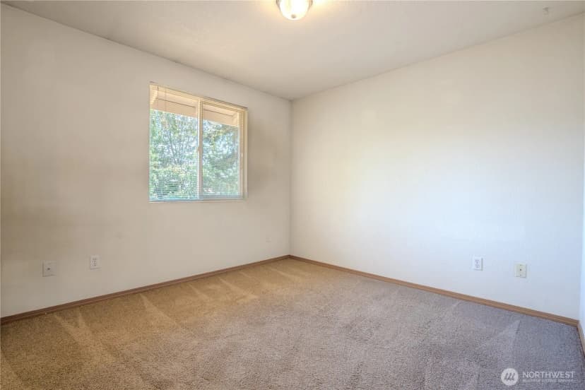 Property photo for 8626 Christa Drive Ne, Lacey photo 15
