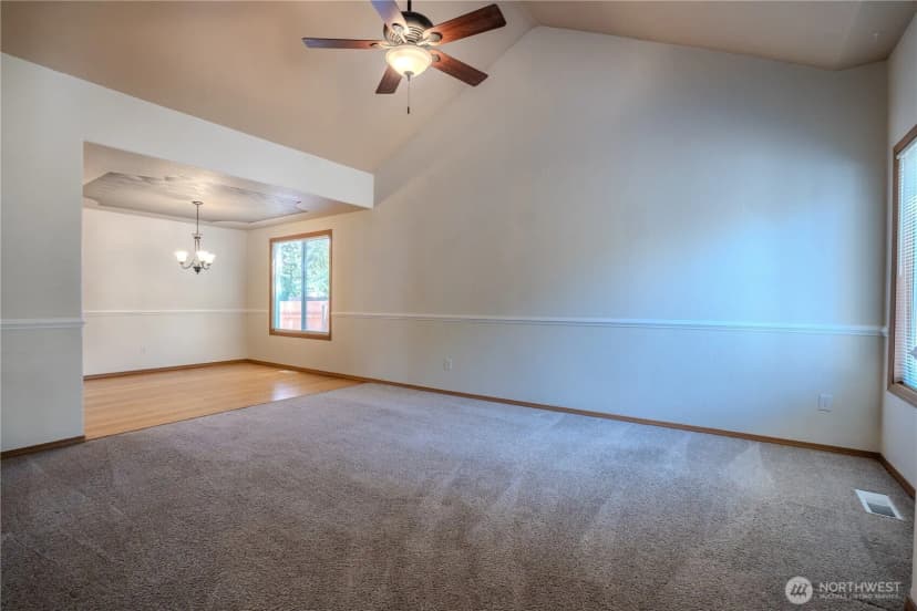 Property photo for 8626 Christa Drive Ne, Lacey photo 4