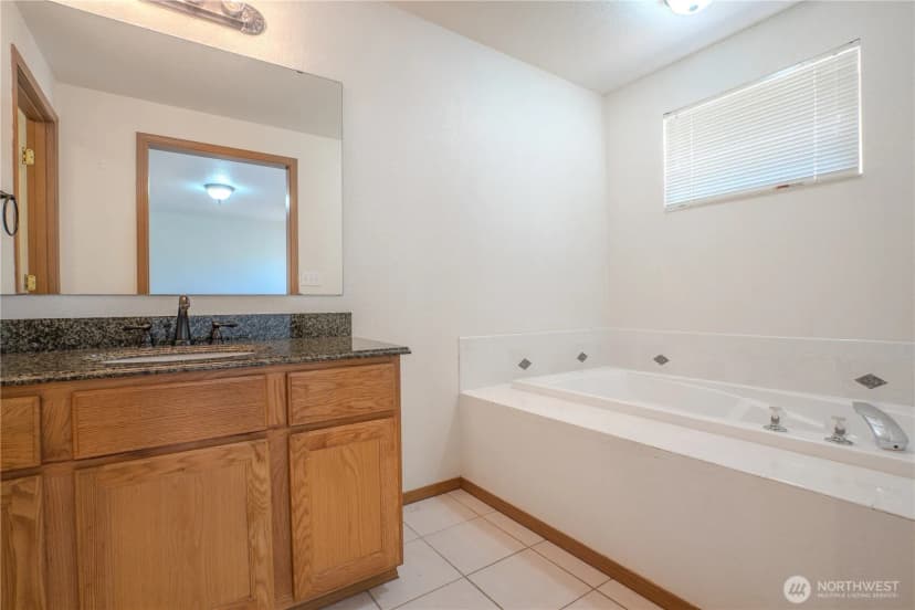 Property photo for 8626 Christa Drive Ne, Lacey photo 19