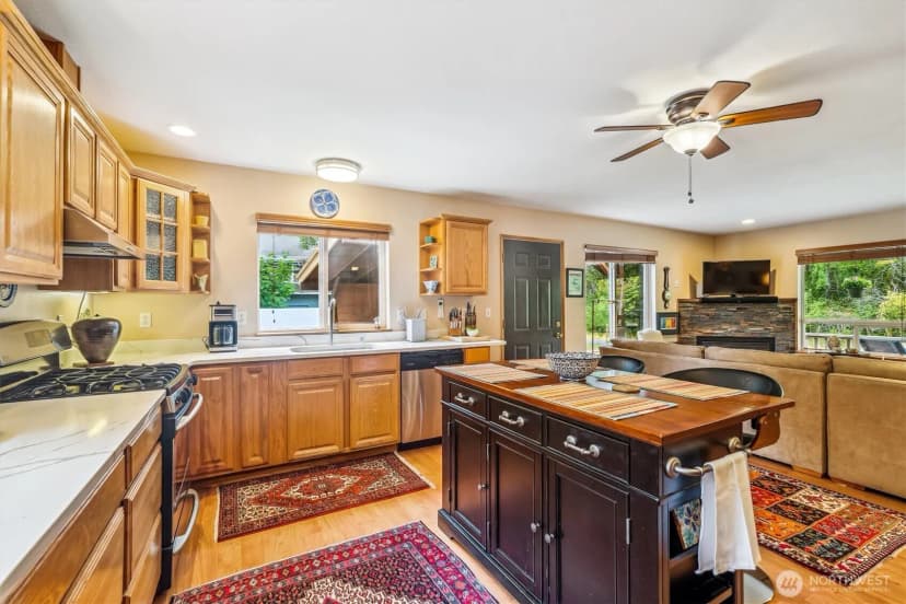 Property photo for 10708 Madrona Drive, Anderson Island photo 15