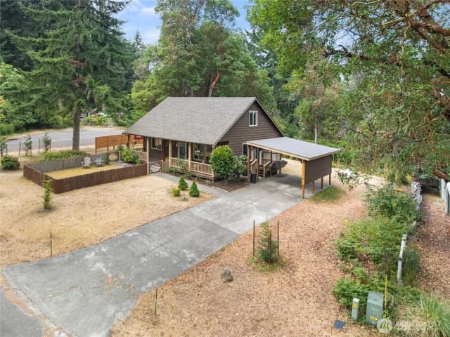 Property photo for 10708 Madrona Drive, Anderson Island photo 2