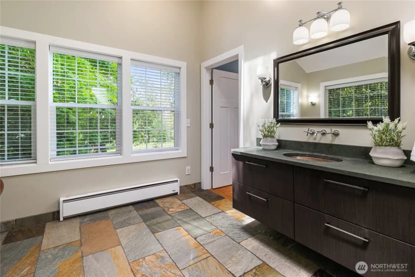 Property photo for 761 Chuckanut Drive, Bellingham photo 18