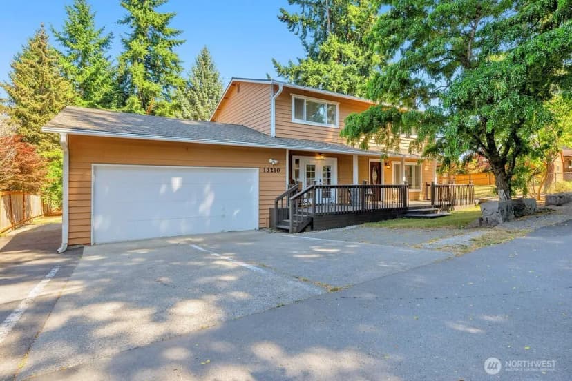 Property photo for 13210 9th Avenue S, Burien photo 21