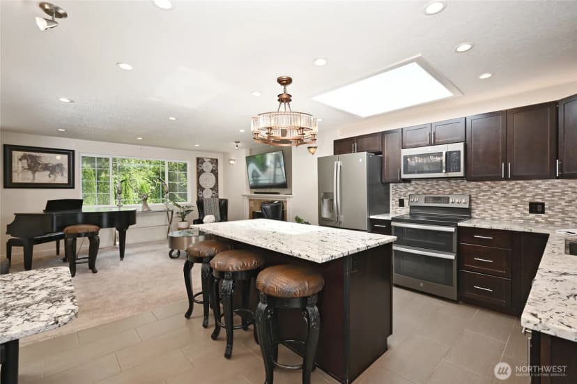 Property photo for 9830 220th Place Se, Snohomish photo 8