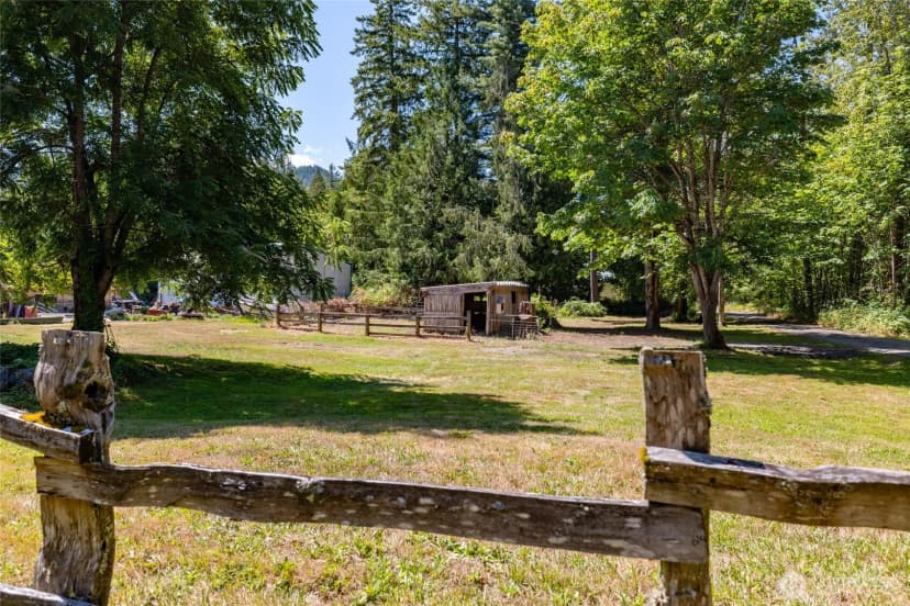 Property photo for 44682 Concrete Sauk Valley Road, Concrete photo 37