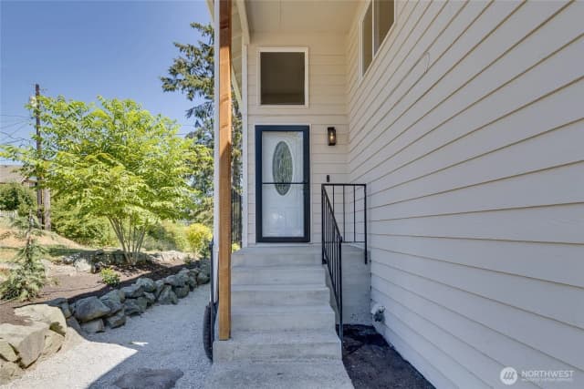 Property photo for 817 Ford Avenue, Snohomish photo 2