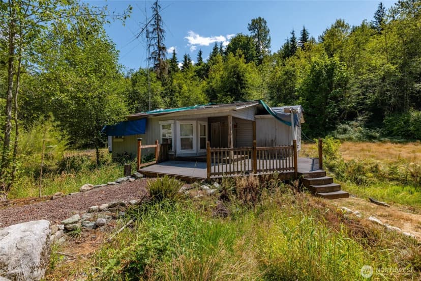 Property photo for 49176 Concrete Sauk Valley Road, Concrete photo 9