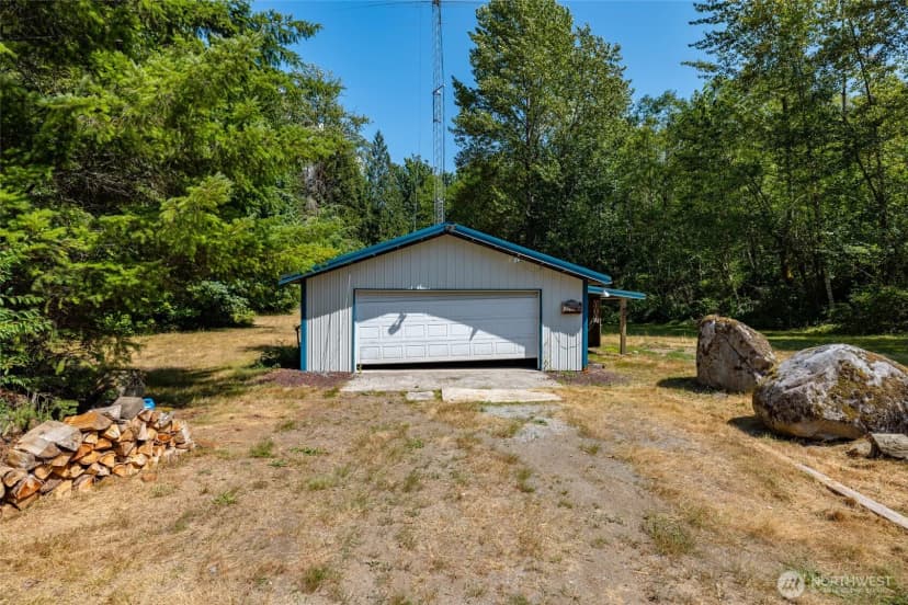 Property photo for 49176 Concrete Sauk Valley Road, Concrete photo 10