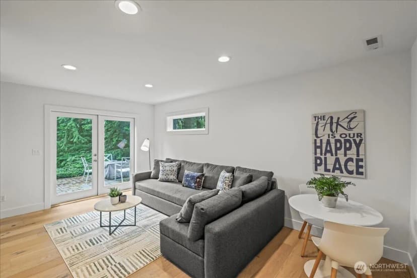 Property photo for 34374 S Shore Drive, Mount Vernon photo 14
