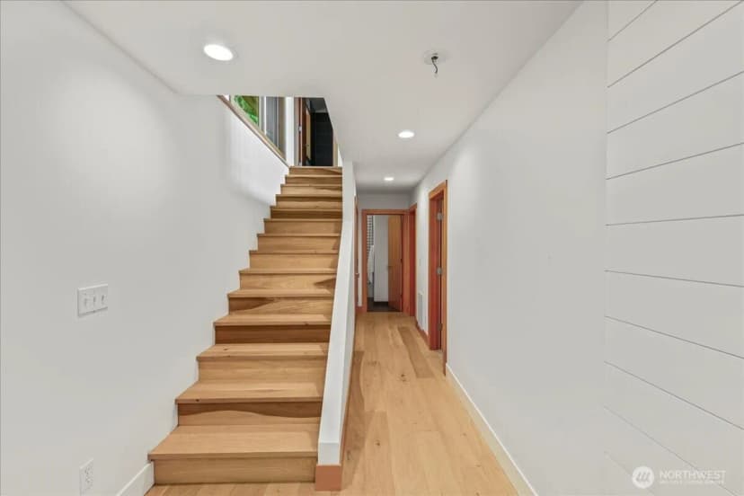 Property photo for 34374 S Shore Drive, Mount Vernon photo 12