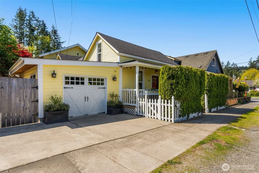 Property photo for 245 Se Bush Street, Issaquah photo 2