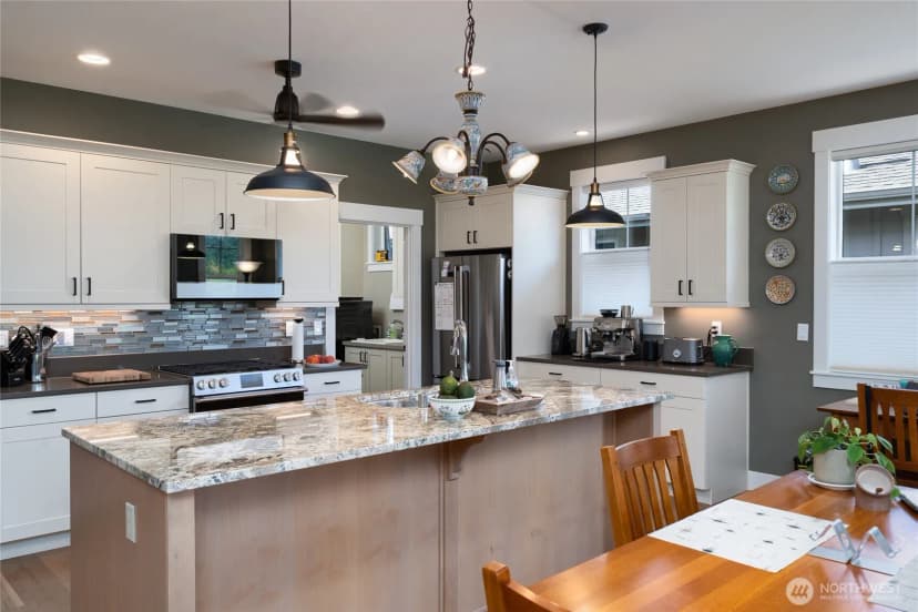 Property photo for 4914 Channel Marker Lane, Anacortes photo 10